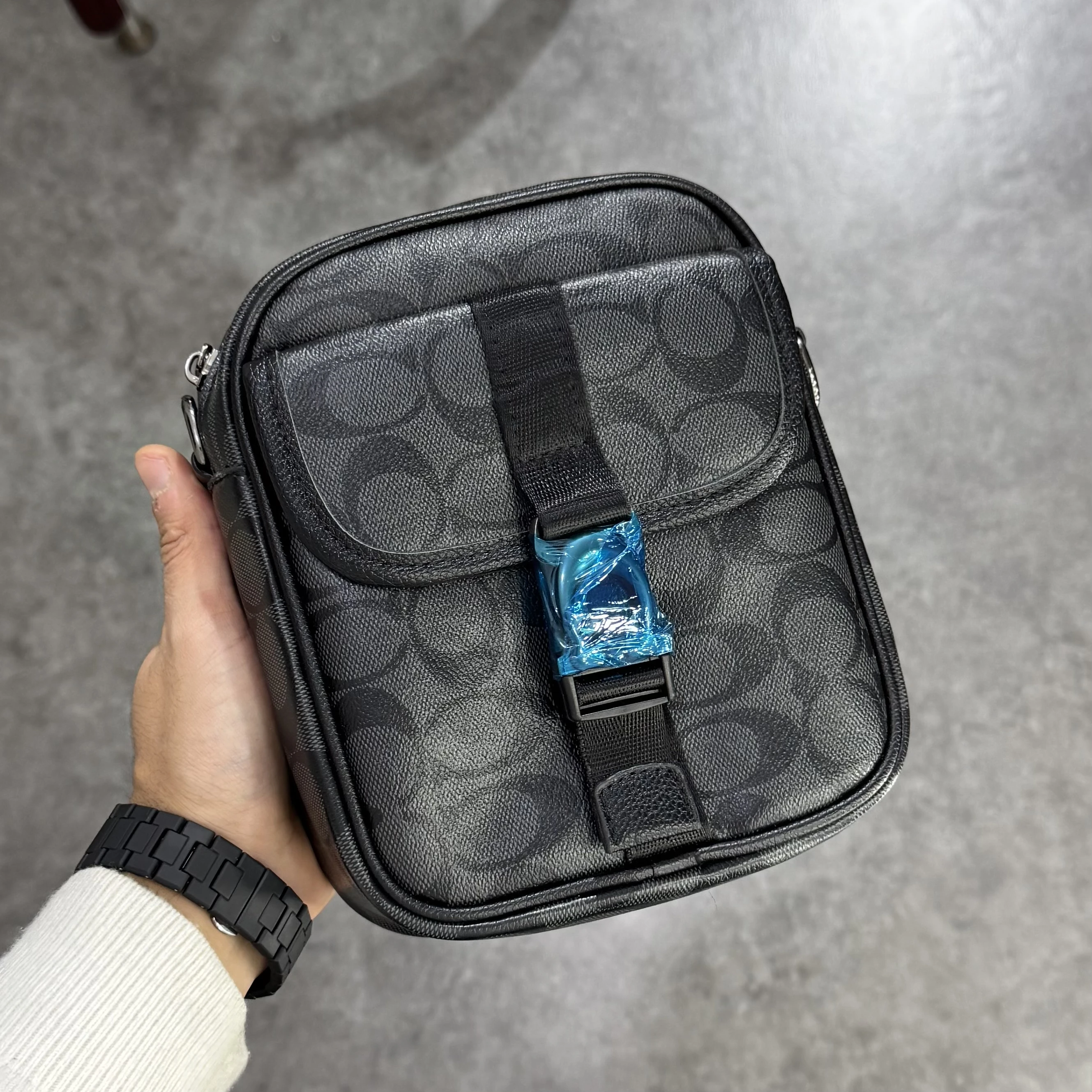 Gris Sacoche coach mini 1s