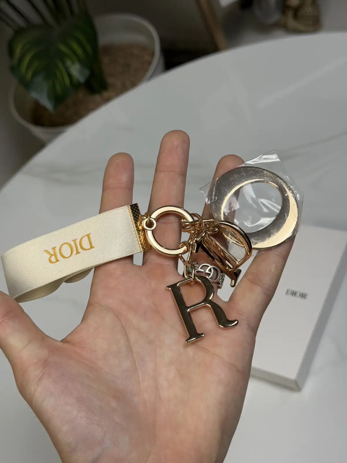 Porte clé Dior
