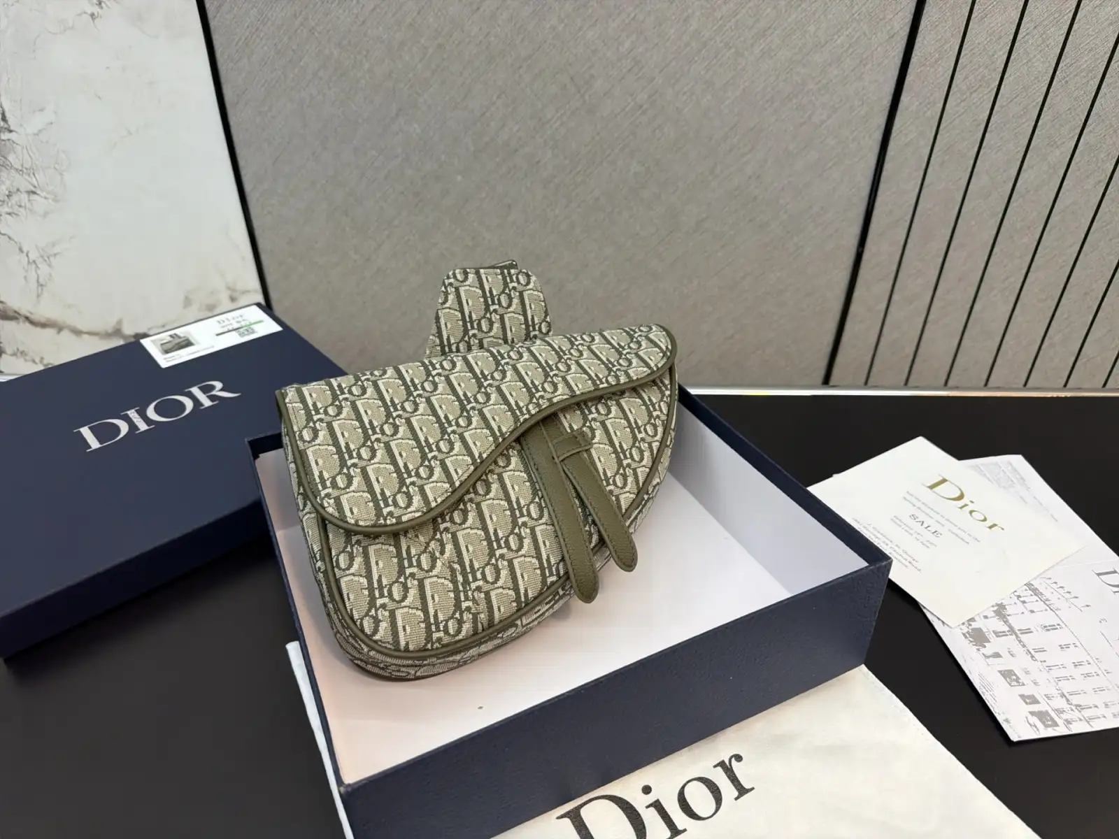 Sacoche Dior guitare Green