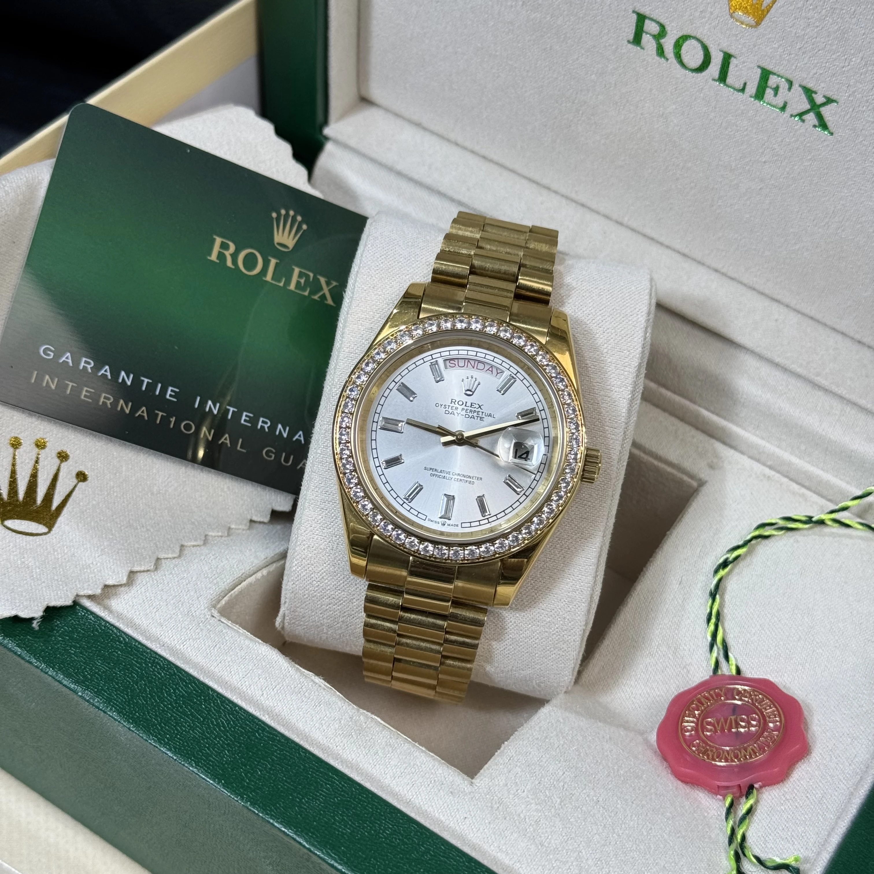 ROLEX DAY-DATE YEELOW DAIMOND