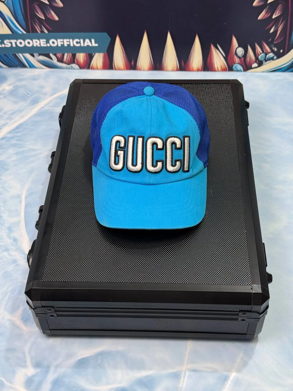 Casquette de baseball gucci logo patch bleu