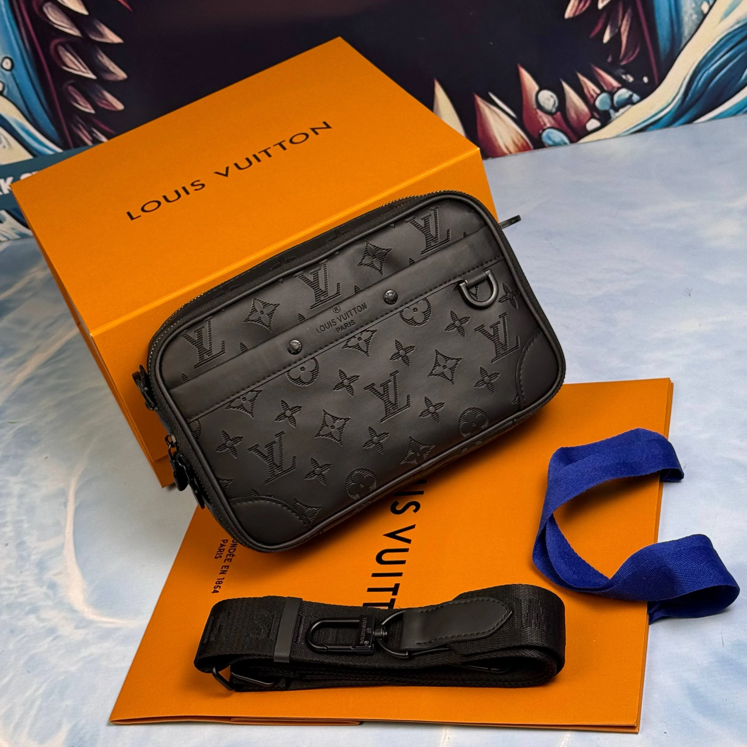 Sacoche Louis Vuitton alpha black Luxury