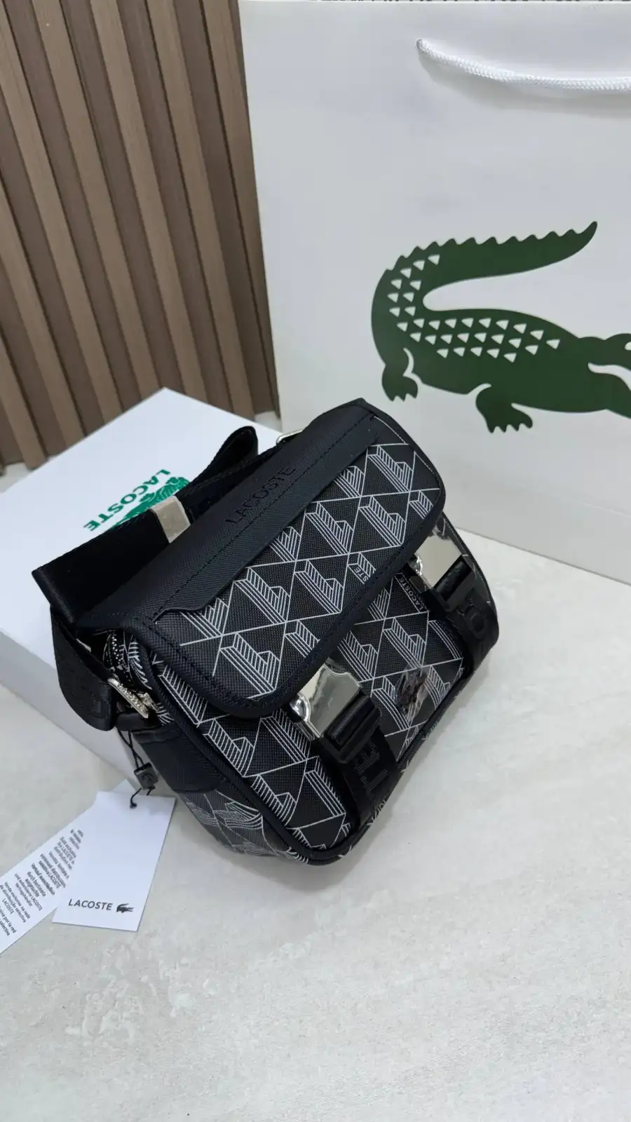 lacoste mono noir